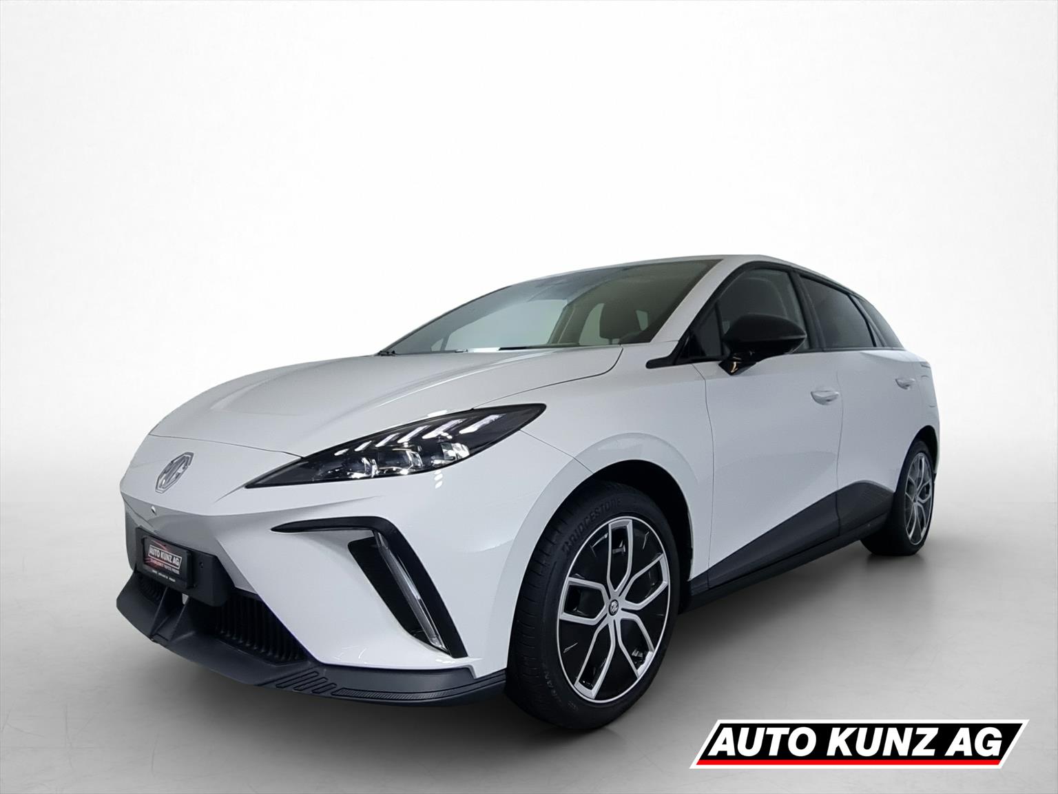 MG MG4 Luxury 64kWh-image-0