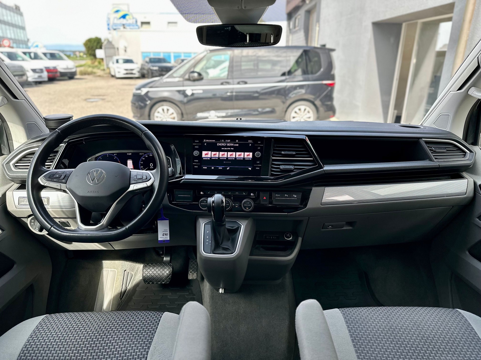 VW T6.1 California 2.0 TDI Ocean 4Motion DSG-image-5