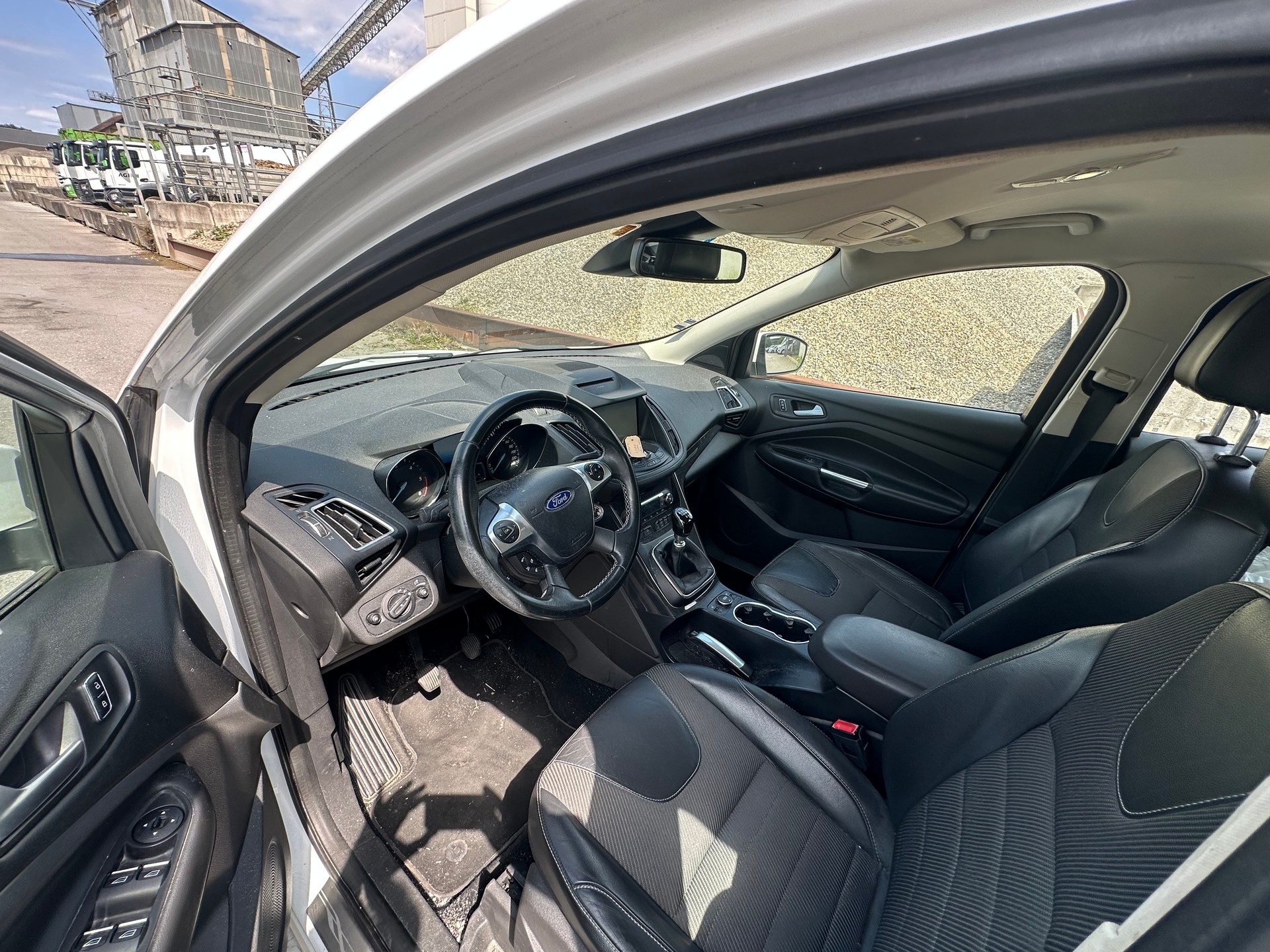 FORD Kuga 2.0 TDCi Titanium S 4WD-image-8