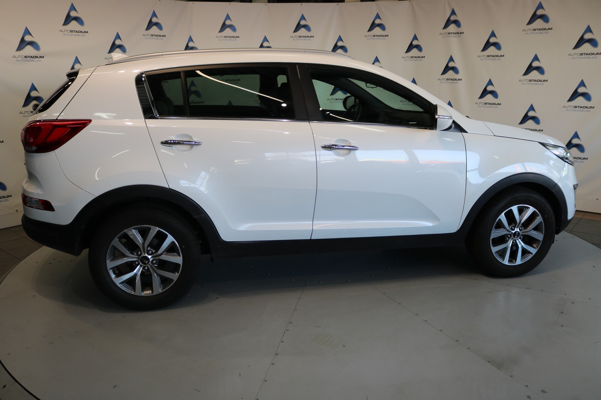 KIA Sportage 1.6 GDi Swiss Eco Edition 2WD-image-23