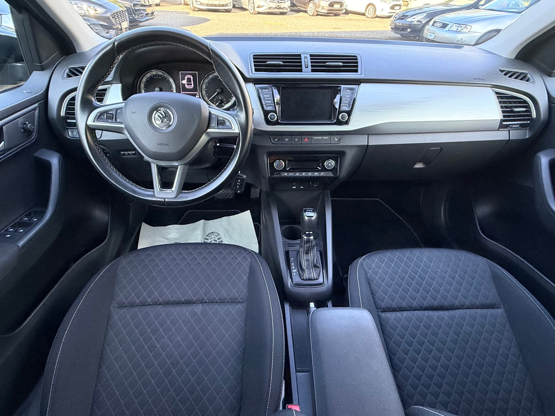 SKODA Fabia 1.4 TDI Swiss Edition DSG-image-11