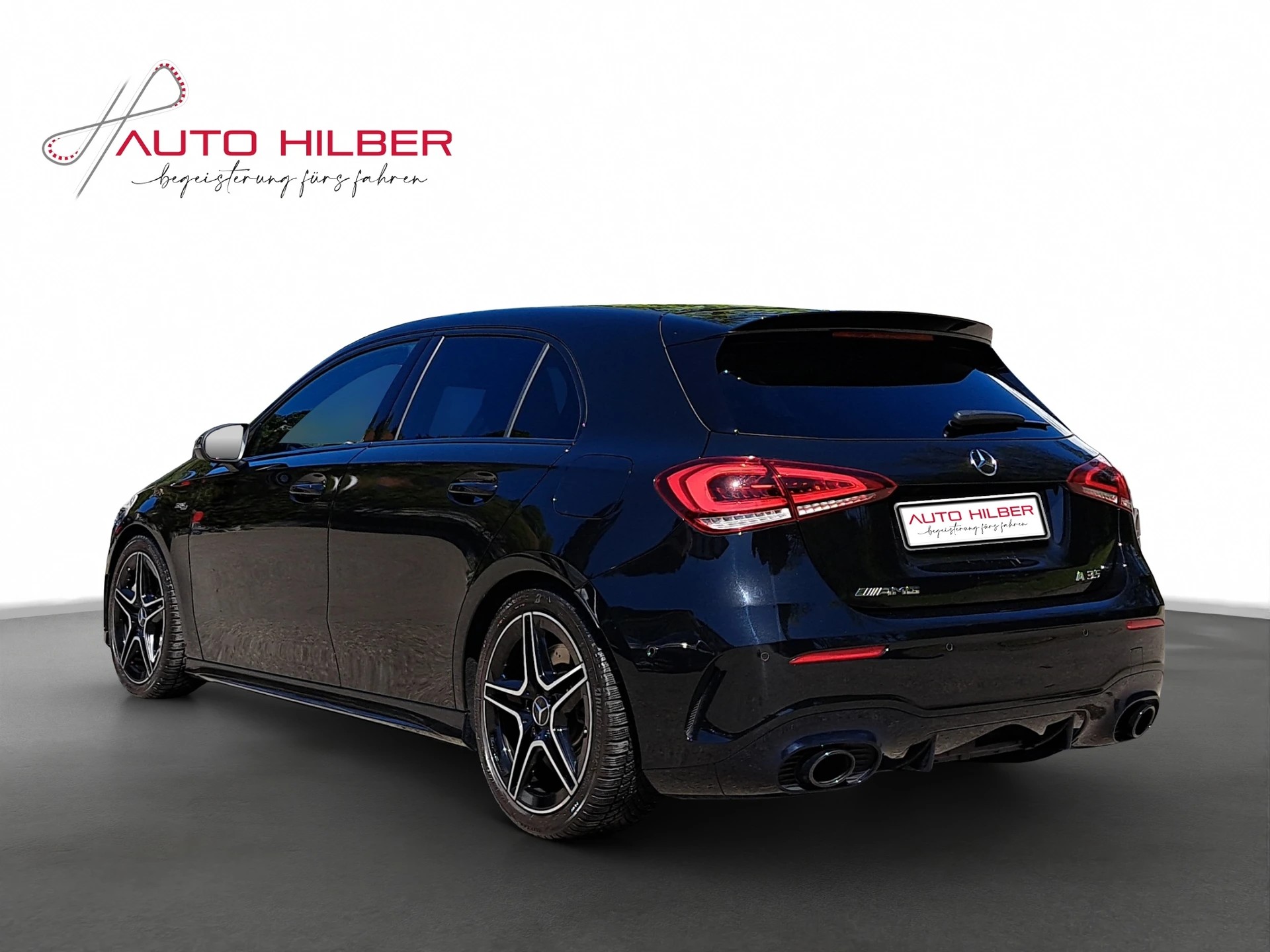 MERCEDES-BENZ A 35 AMG 4Matic Speedshift Night Paket-image-4