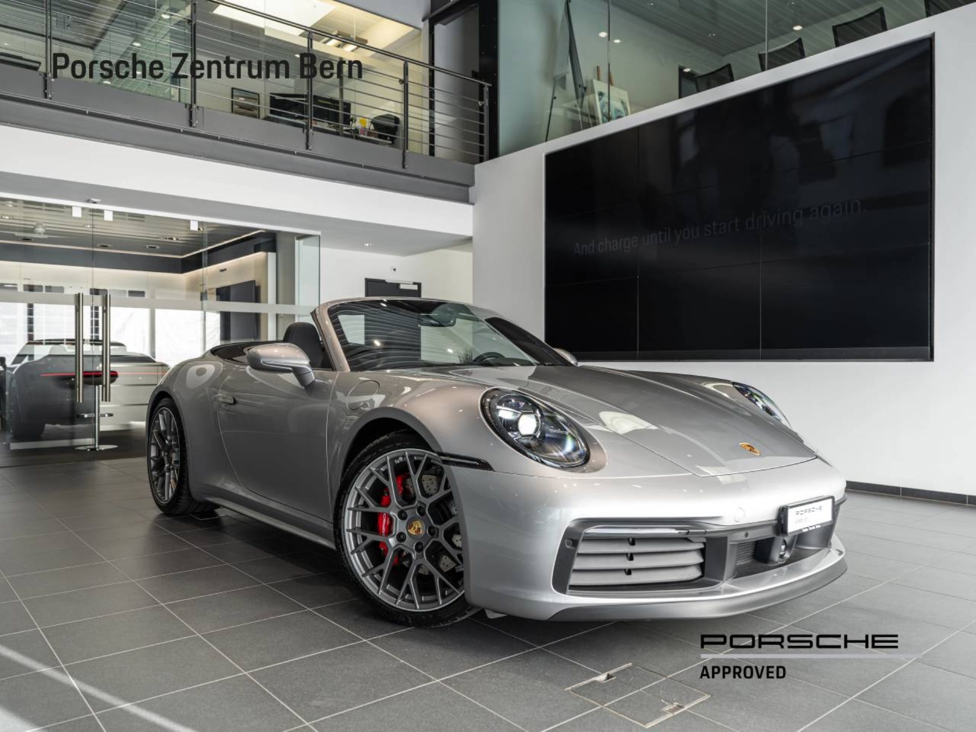 PORSCHE 911 Carrera S Cabriolet-image-0