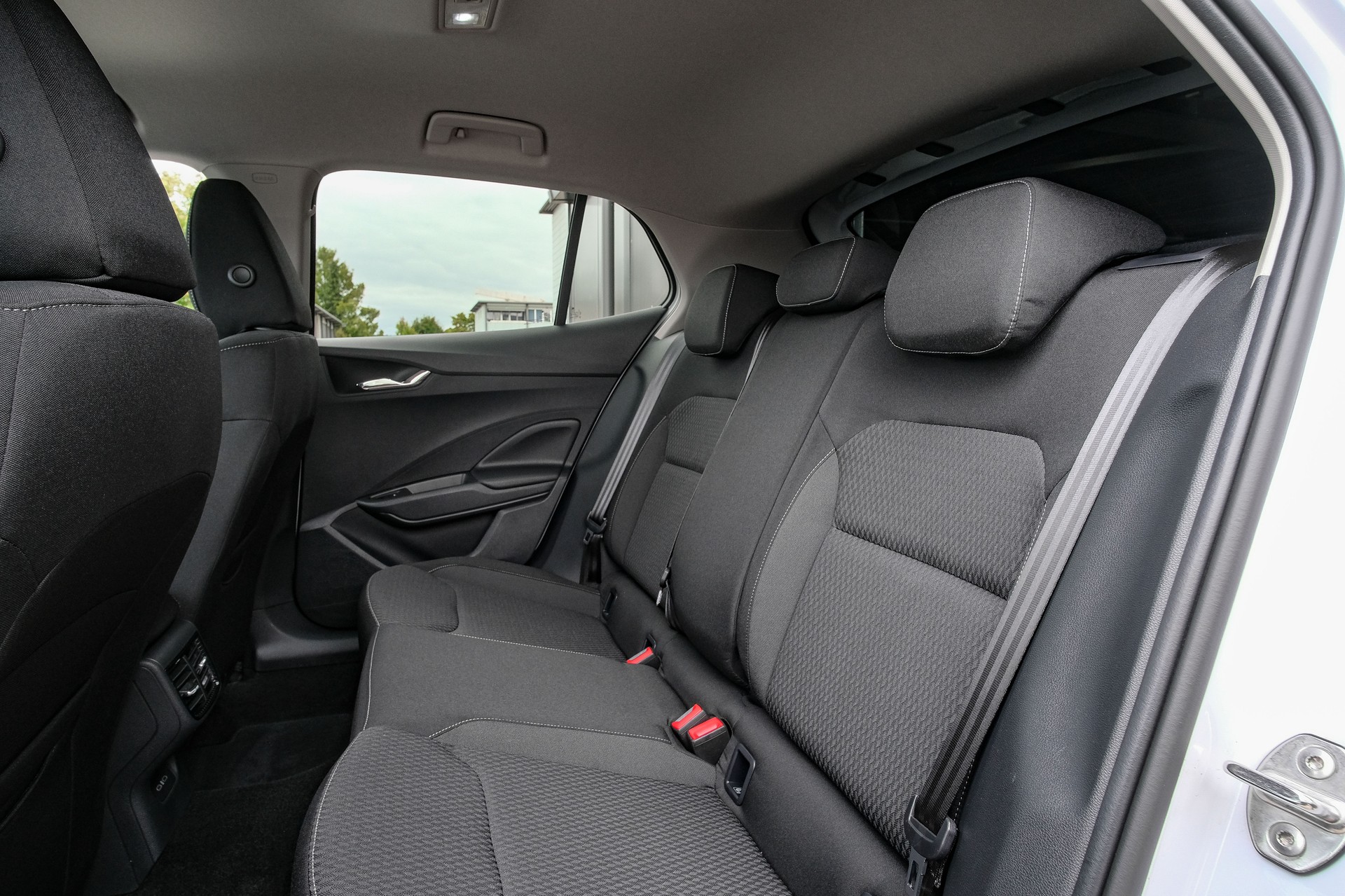 SKODA Fabia 1.0 TSI Top Selection DSG-image-11