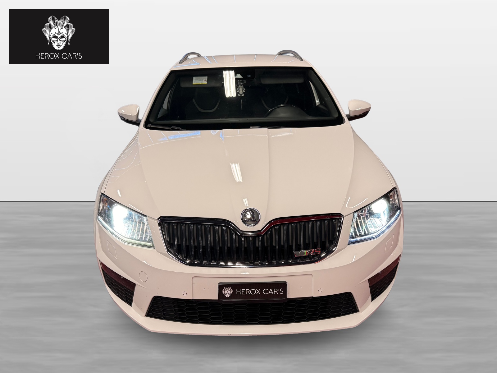 SKODA Octavia Combi 2.0 TDI RS DSG-image-2