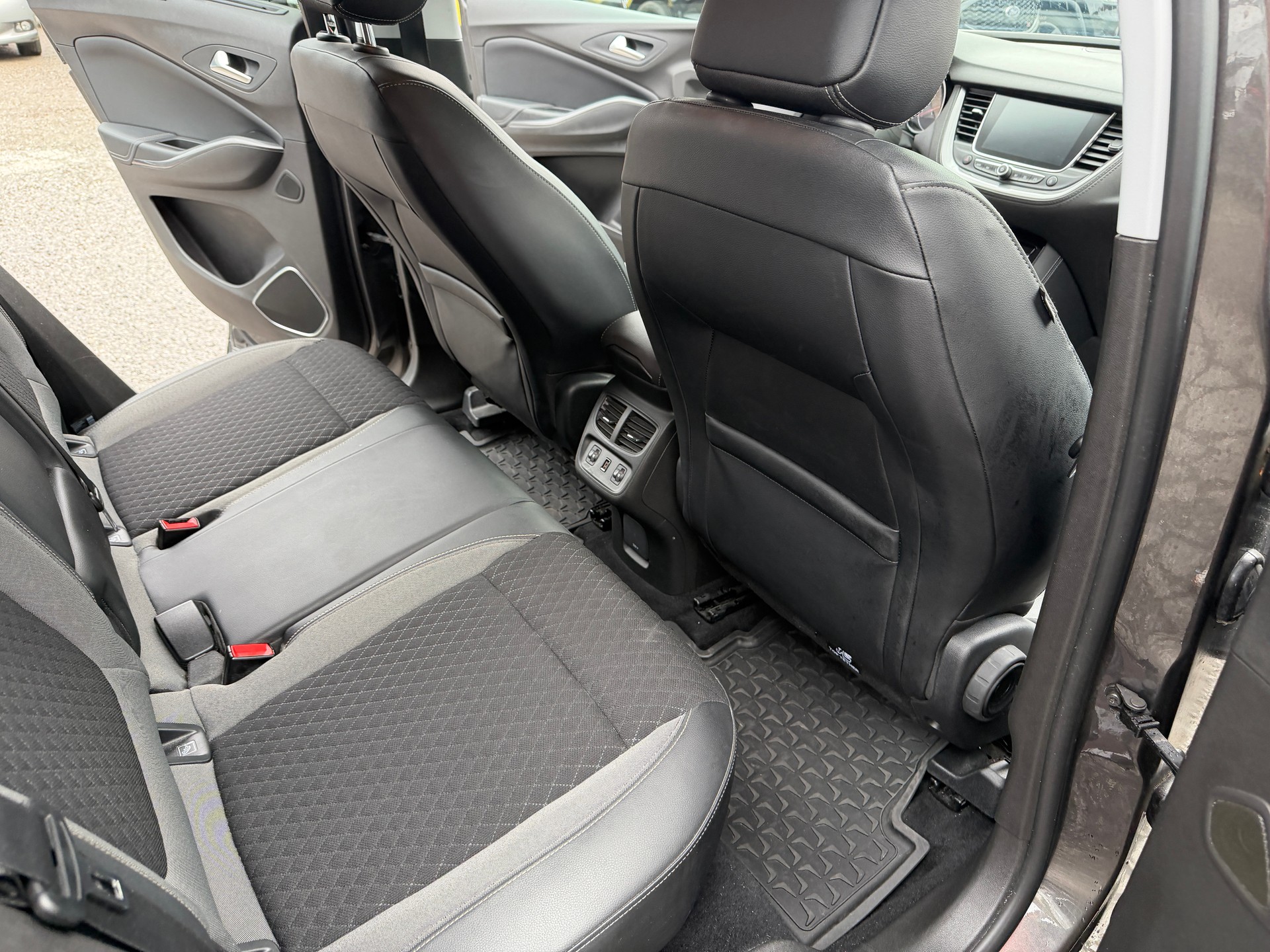 OPEL Grandland X 2.0CDTi Ultimate Automatik-image-10