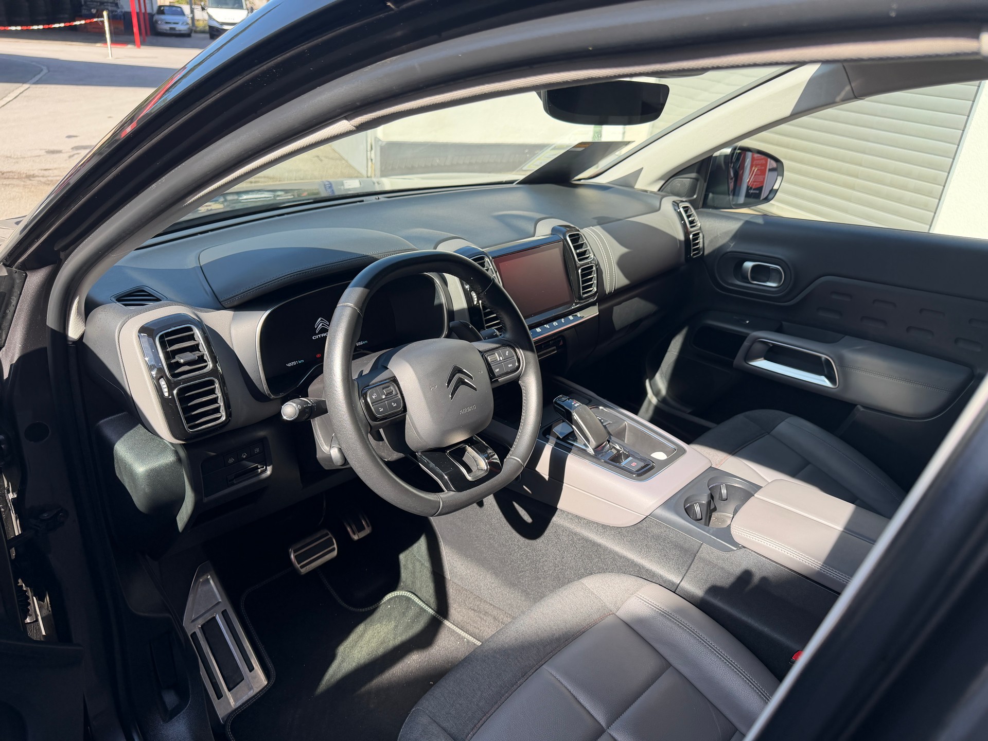 CITROEN C5 Aircross 1.6 PHEV Shine-image-10