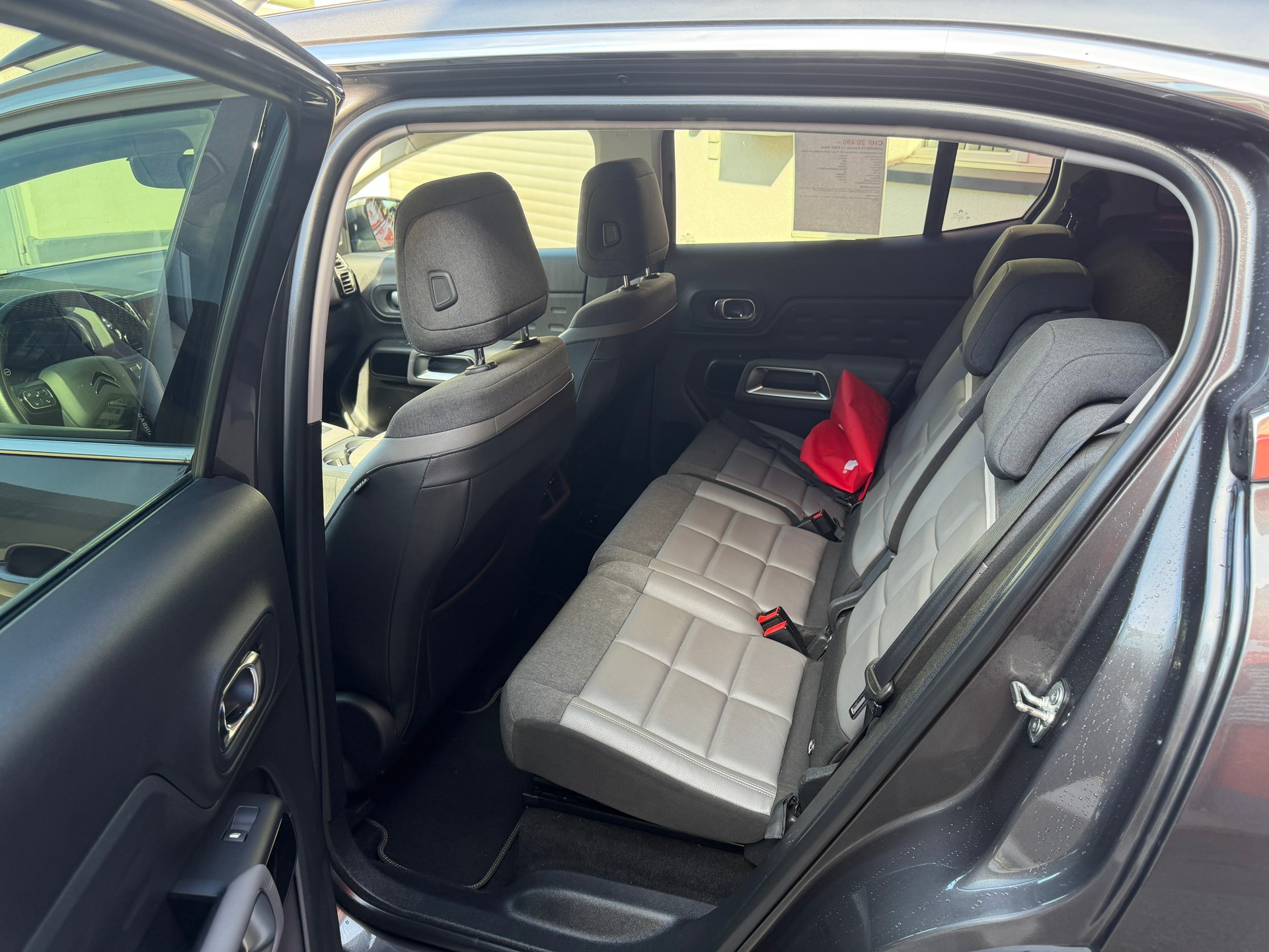 CITROEN C5 Aircross 1.6 PHEV Shine-image-11