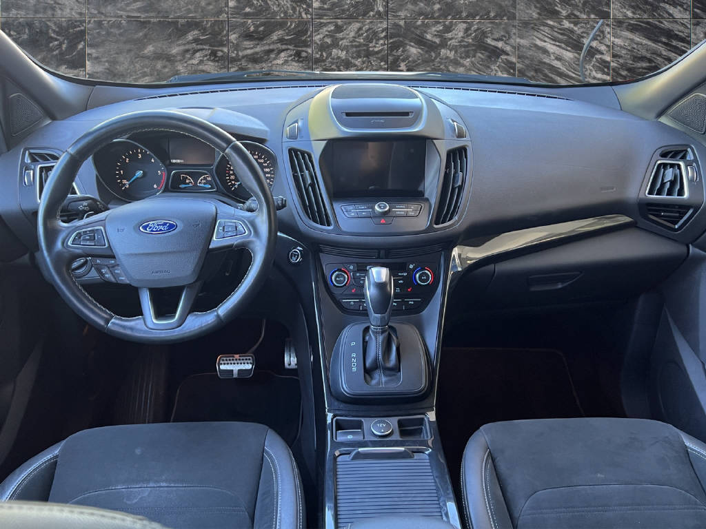 FORD Kuga 2.0 TDCi 150 ST-Line-image-7