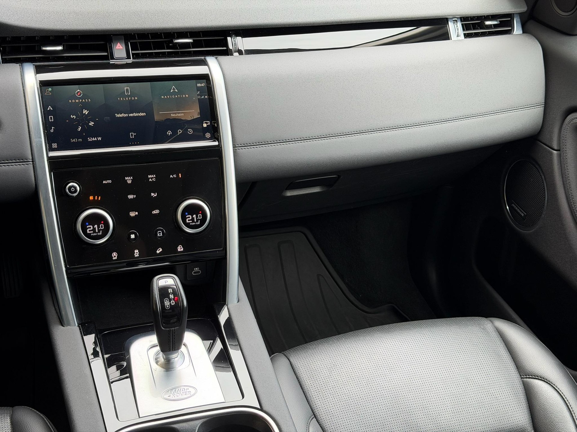 LAND ROVER Discovery Sport 2.0 SD4 200 SE-image-9