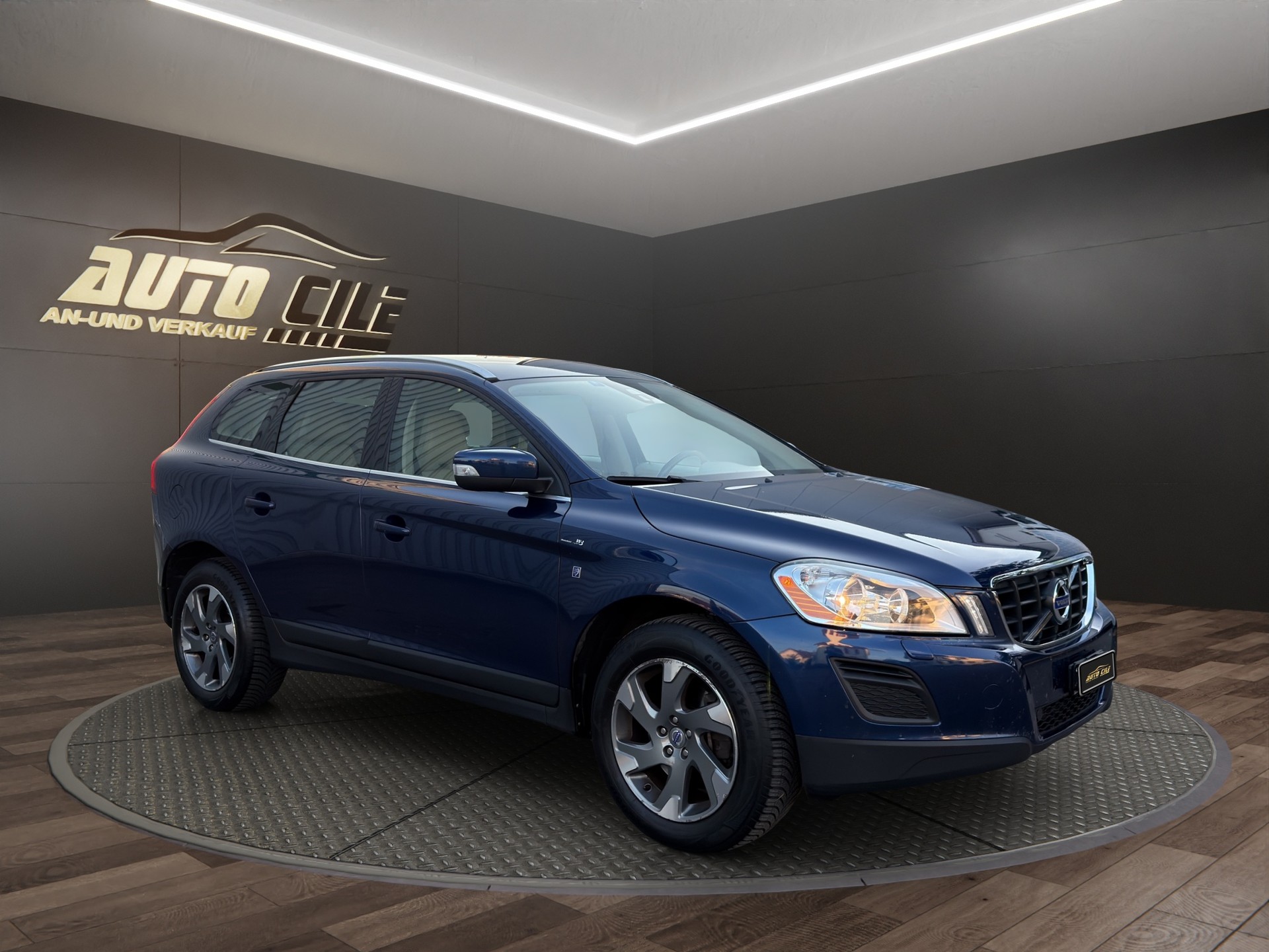VOLVO XC60 D3 AWD OceanRace-image-1