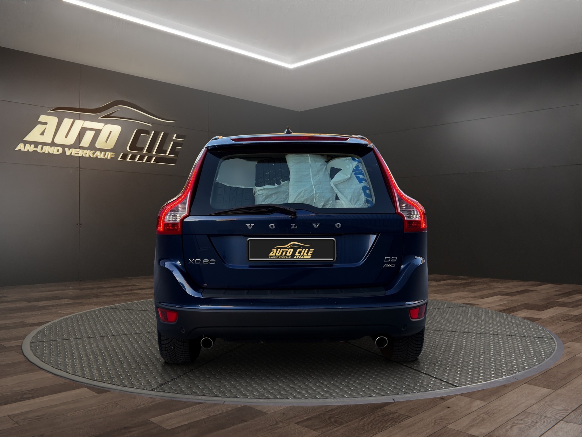 VOLVO XC60 D3 AWD OceanRace-image-5
