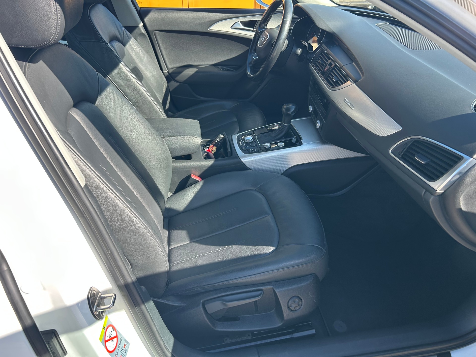AUDI A6 Avant 3.0 TDI V6 quattro S-tronic-image-7