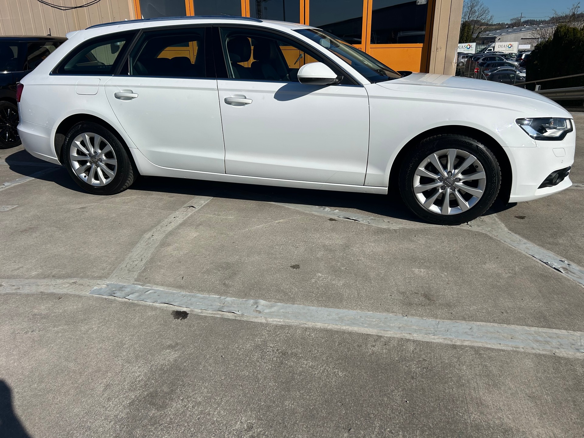 AUDI A6 Avant 3.0 TDI V6 quattro S-tronic-image-5