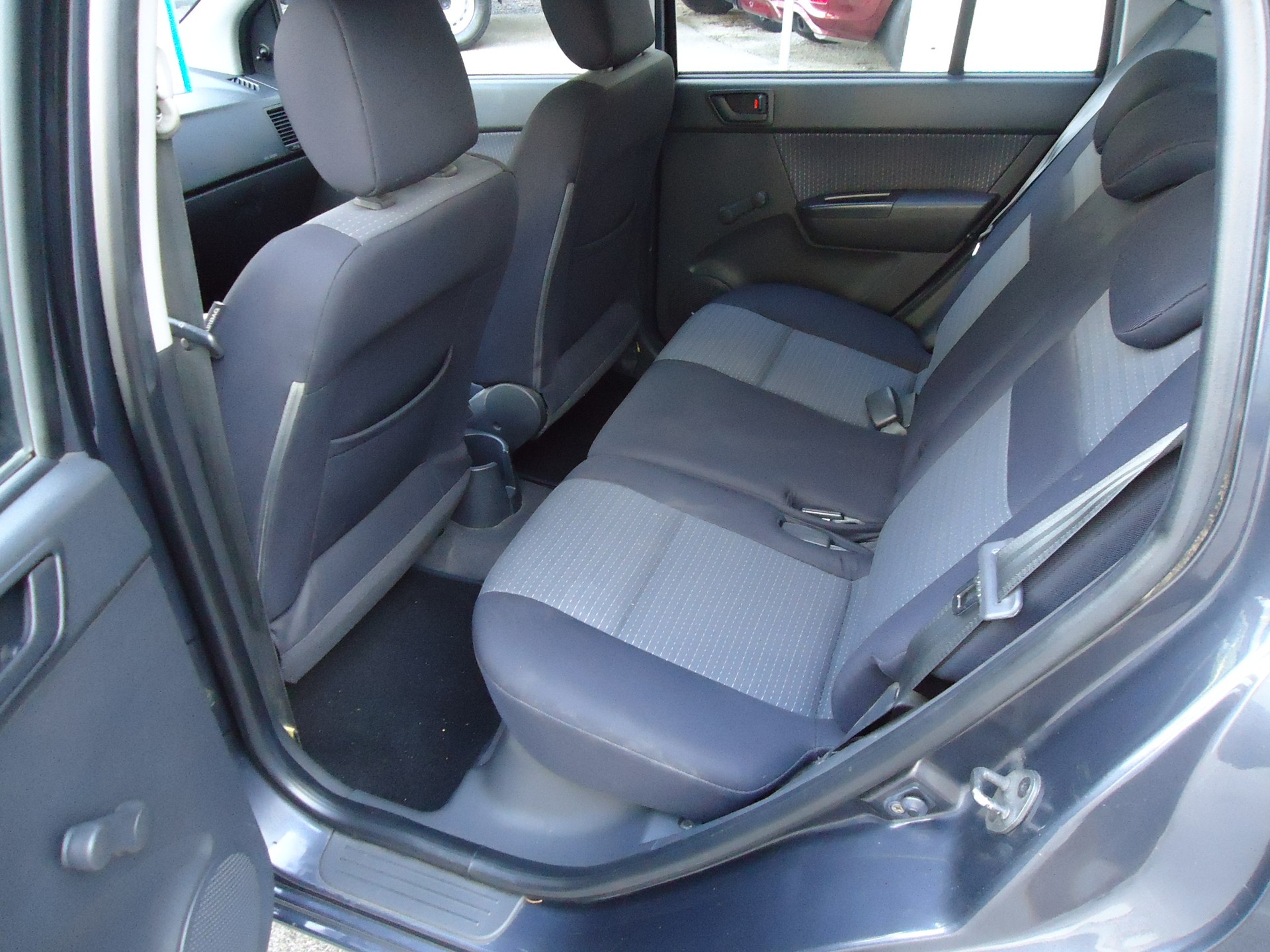 HYUNDAI Getz 1.4 Comfort-image-4