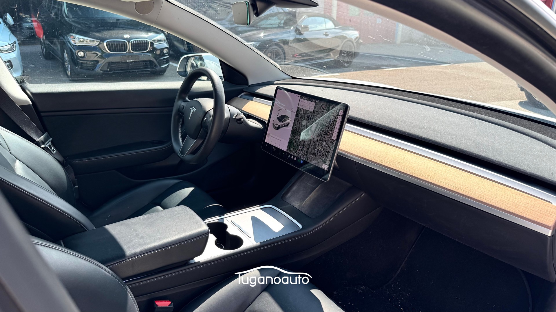 TESLA Model 3 Performance Dual Motor AWD-image-13