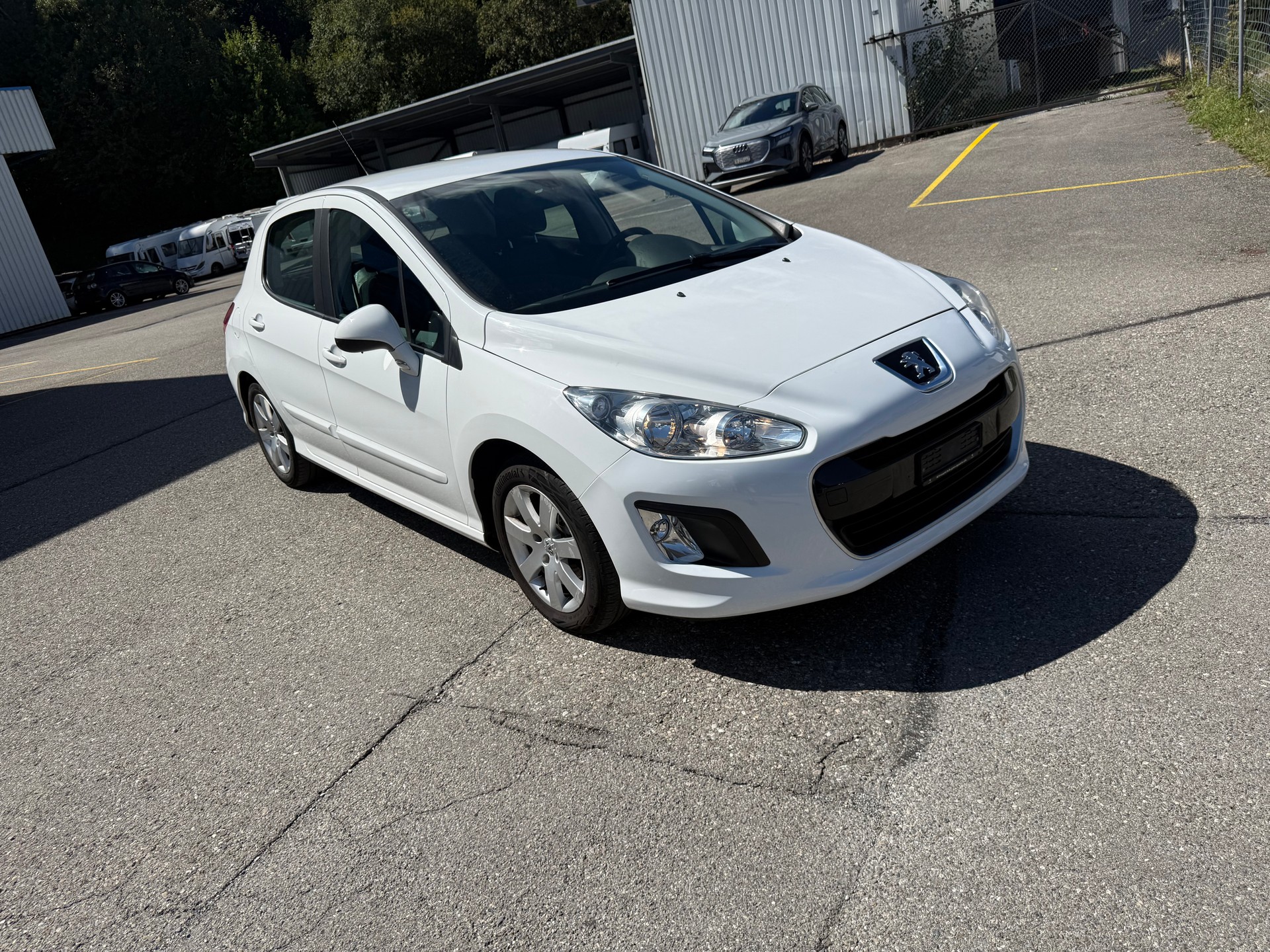 PEUGEOT 308 1.6 16V VTI Active-image-2