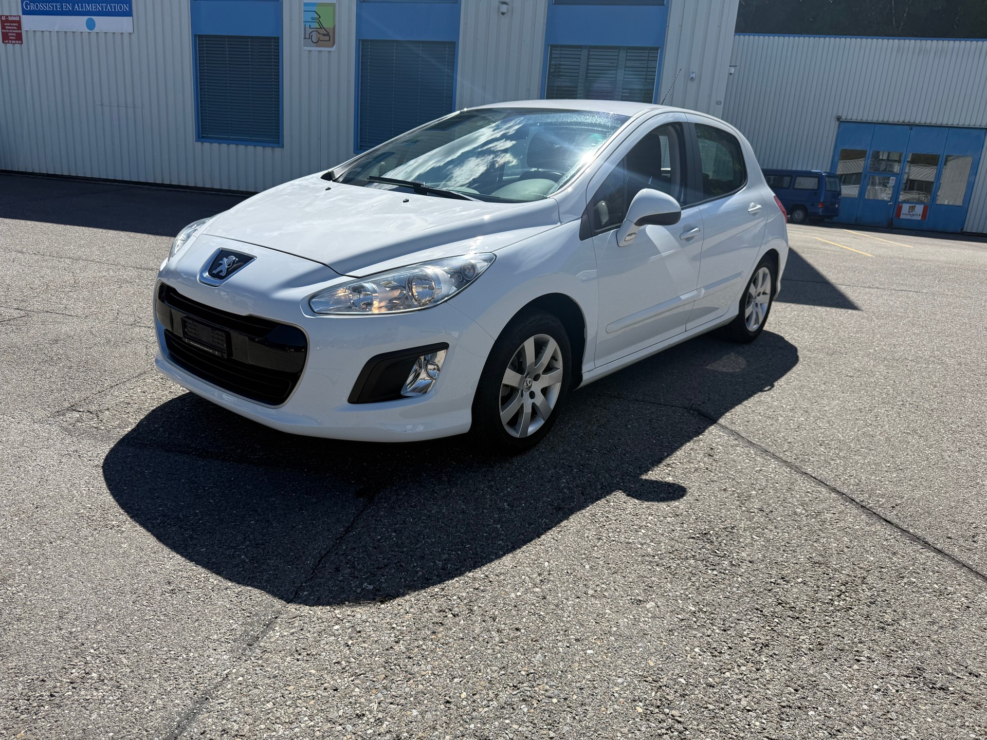 PEUGEOT 308 1.6 16V VTI Active-image-0