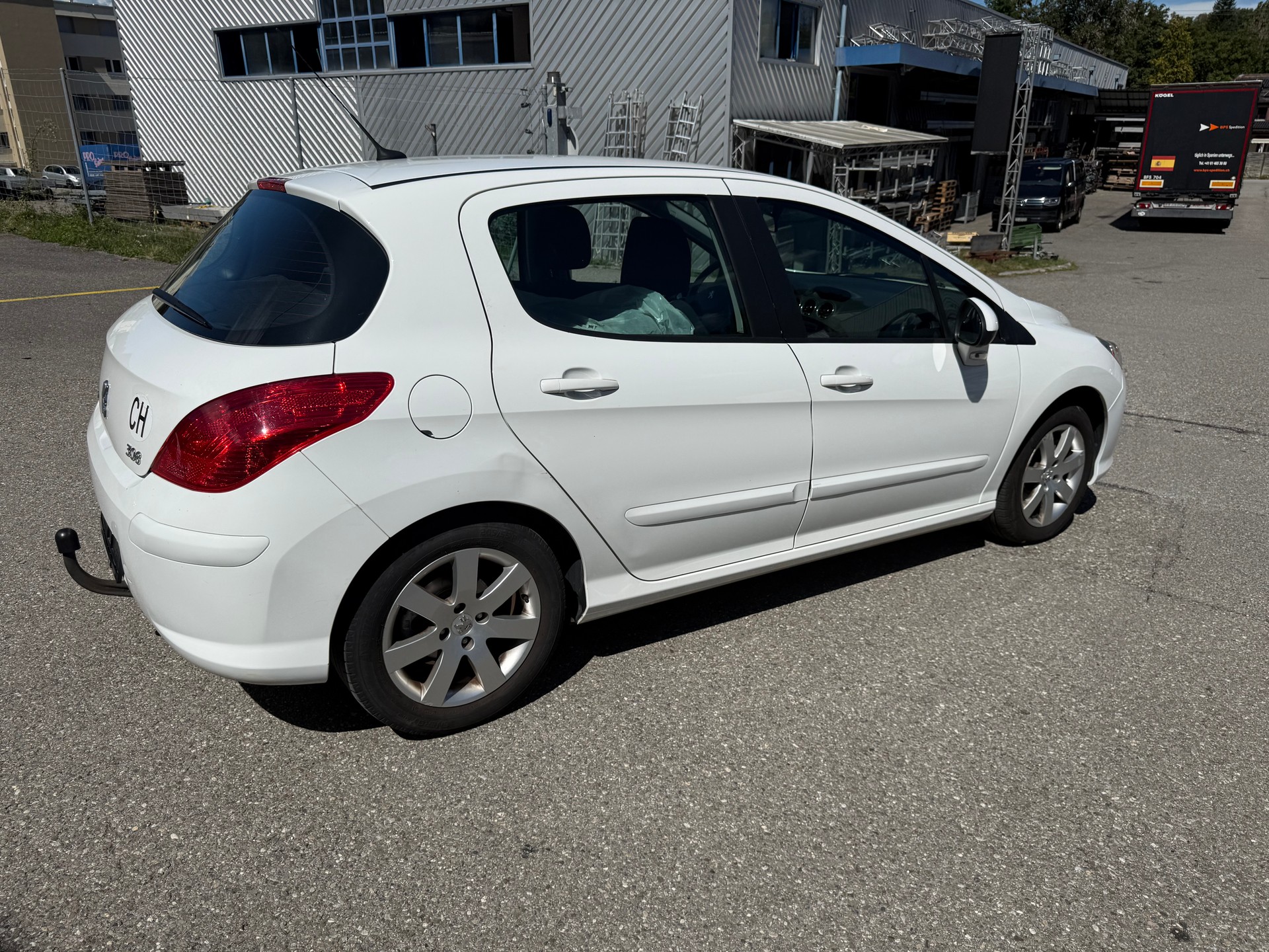 PEUGEOT 308 1.6 16V VTI Active-image-3