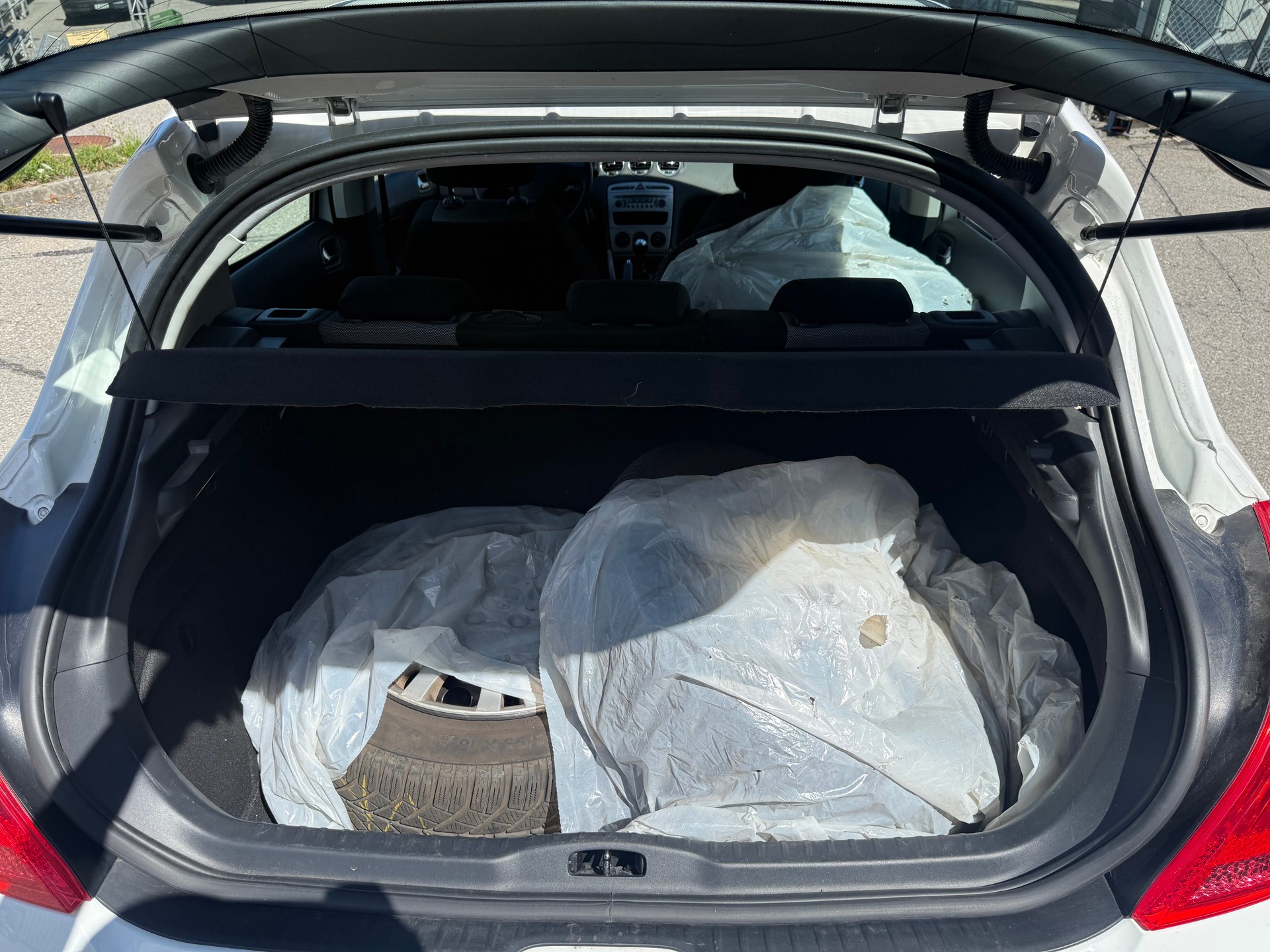 PEUGEOT 308 1.6 16V VTI Active-image-6
