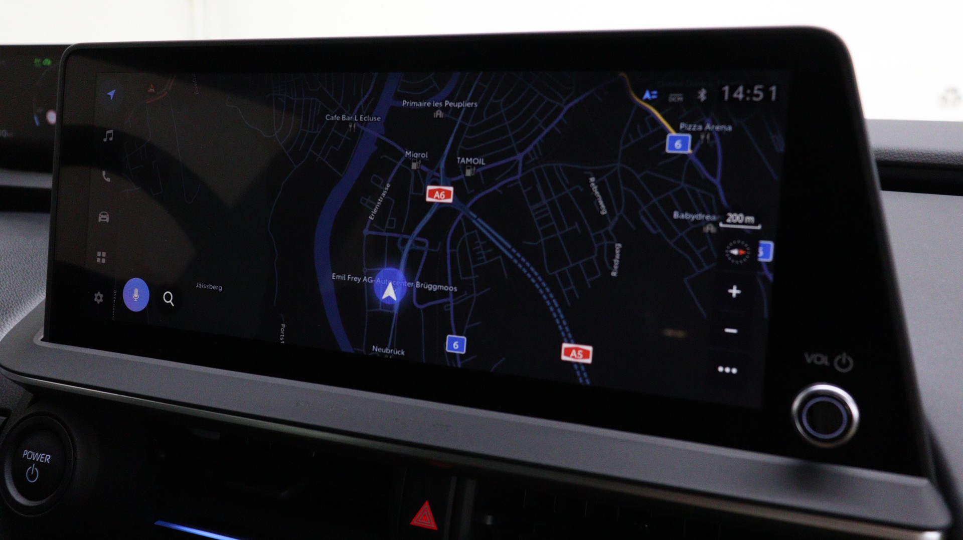 TOYOTA Prius 2.0 Plug-In-Hybrid Premium-image-7