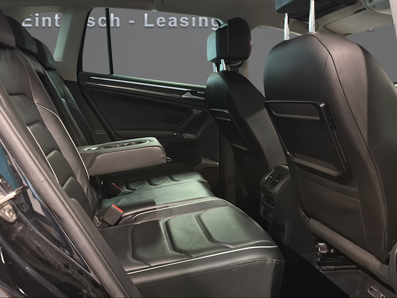 VW Tiguan 2.0TSI Highline 4Motion DSG-image-12