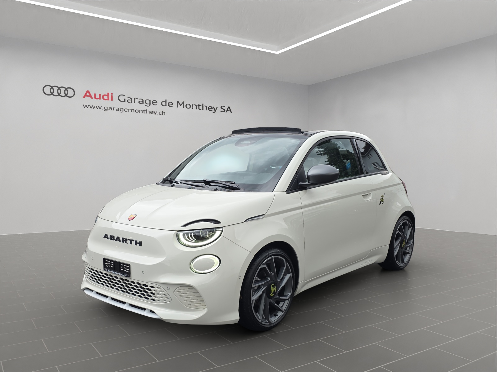 FIAT Abarth Cabrio 500e Turismo — slika 1