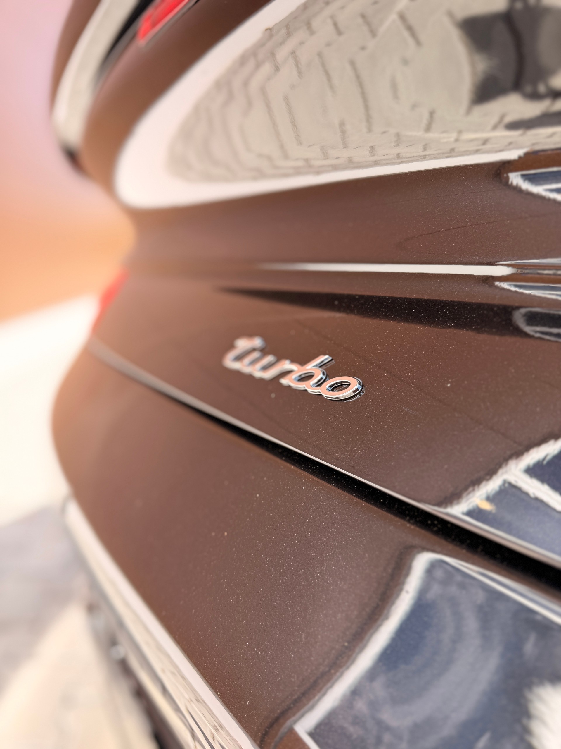 PORSCHE 911 Turbo-image-5