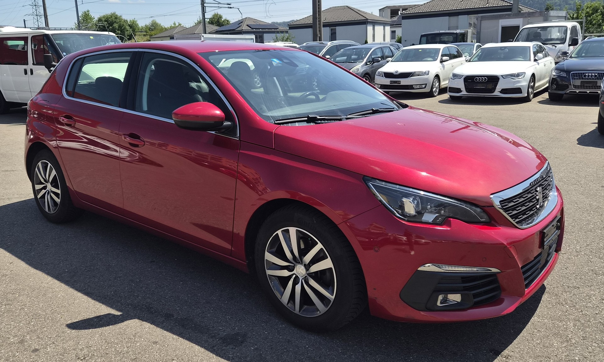 PEUGEOT 308 1.5 BlueHDI Allure-image-7