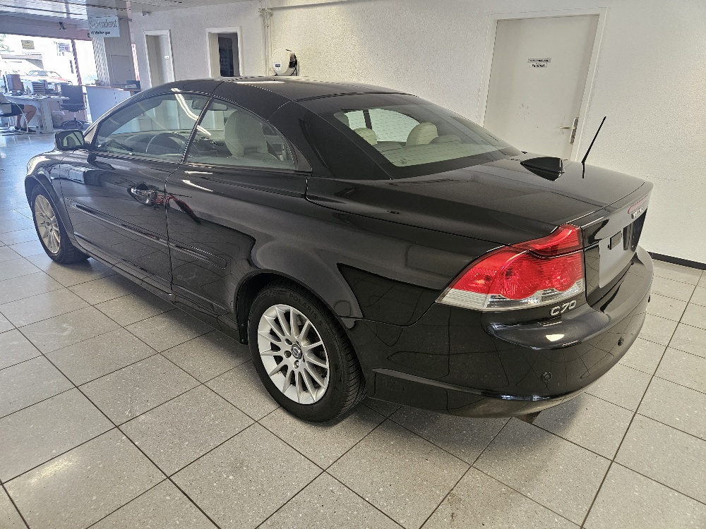 VOLVO C70 T5 Momentum-image-6