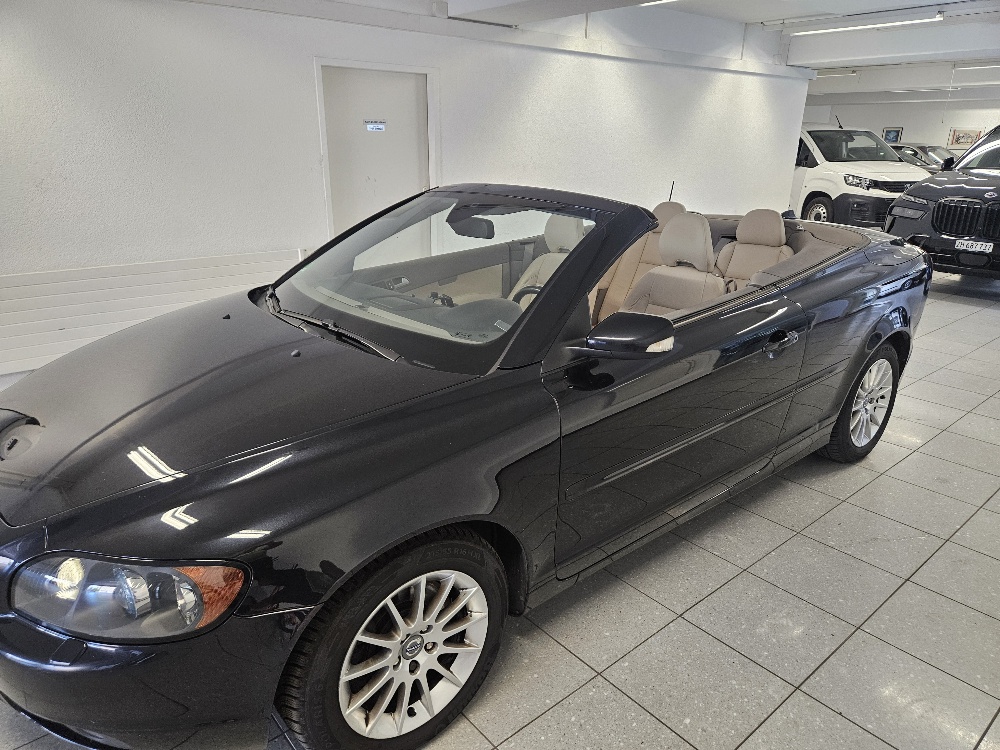 VOLVO C70 T5 Momentum-image-14