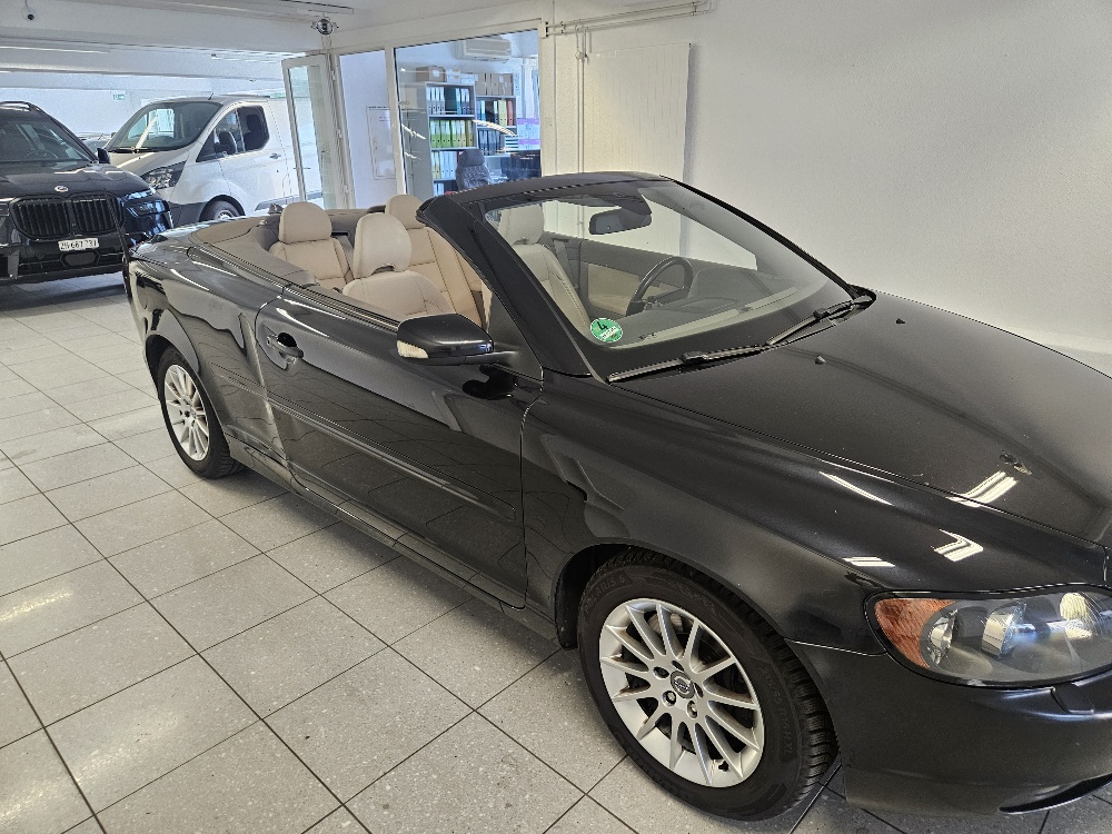 VOLVO C70 T5 Momentum-image-15