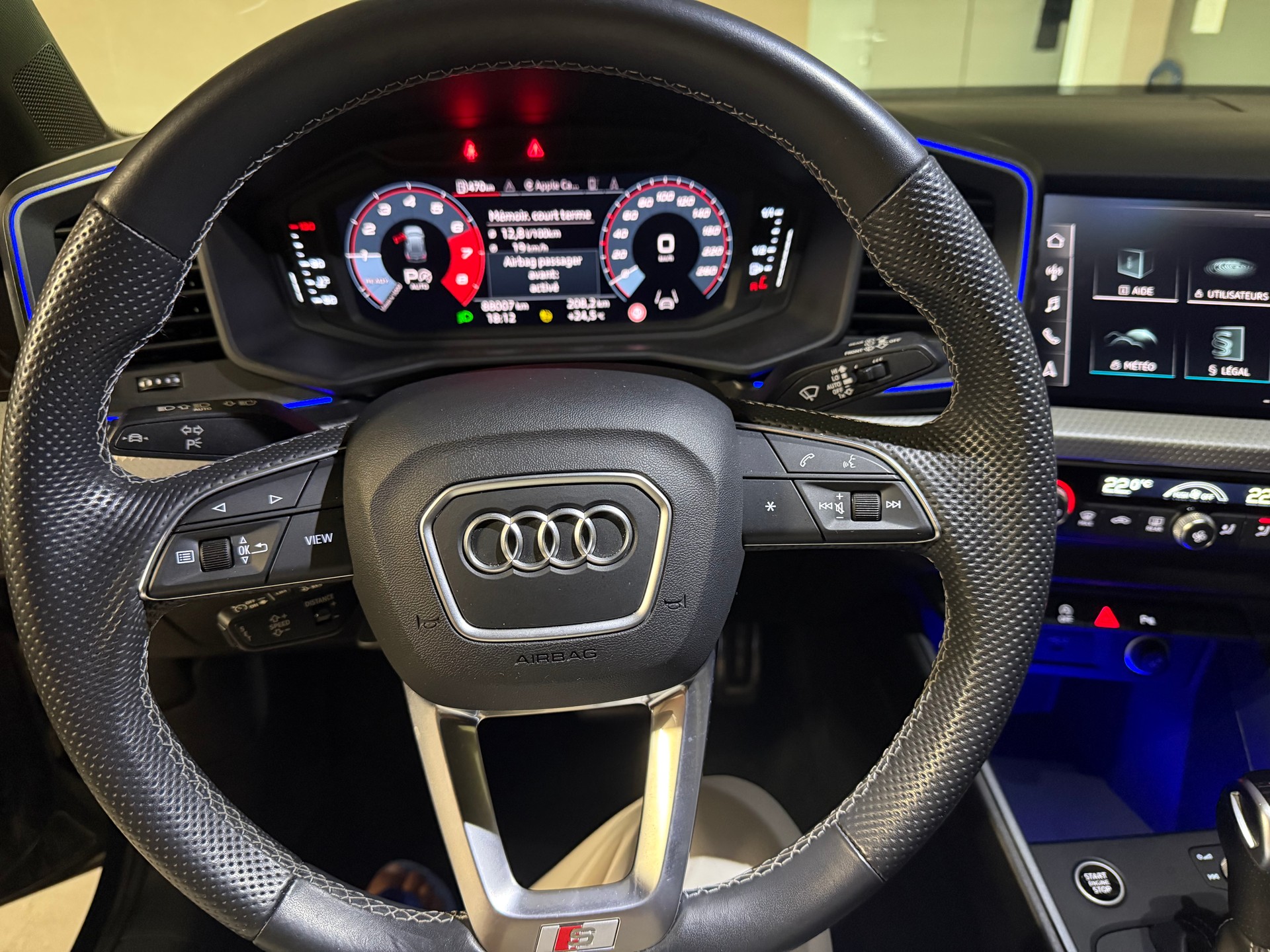 AUDI 2.0 40 TFSI S Line S-Tronic-image-5