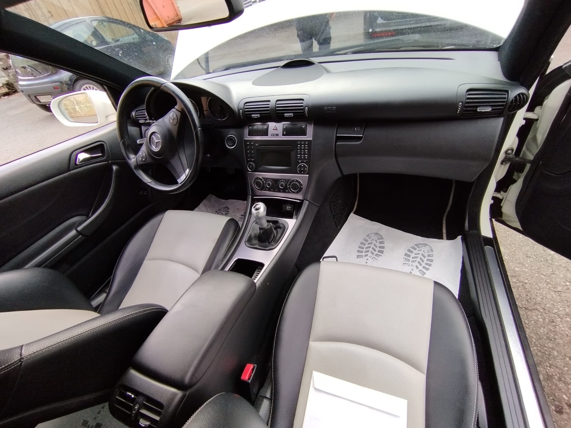 MERCEDES-BENZ CLC 180 Kompressor-image-5