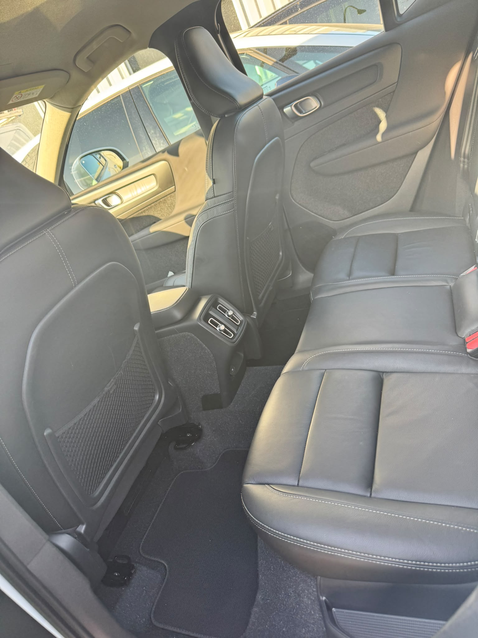 VOLVO 2.0 B3 MH Essential-image-2