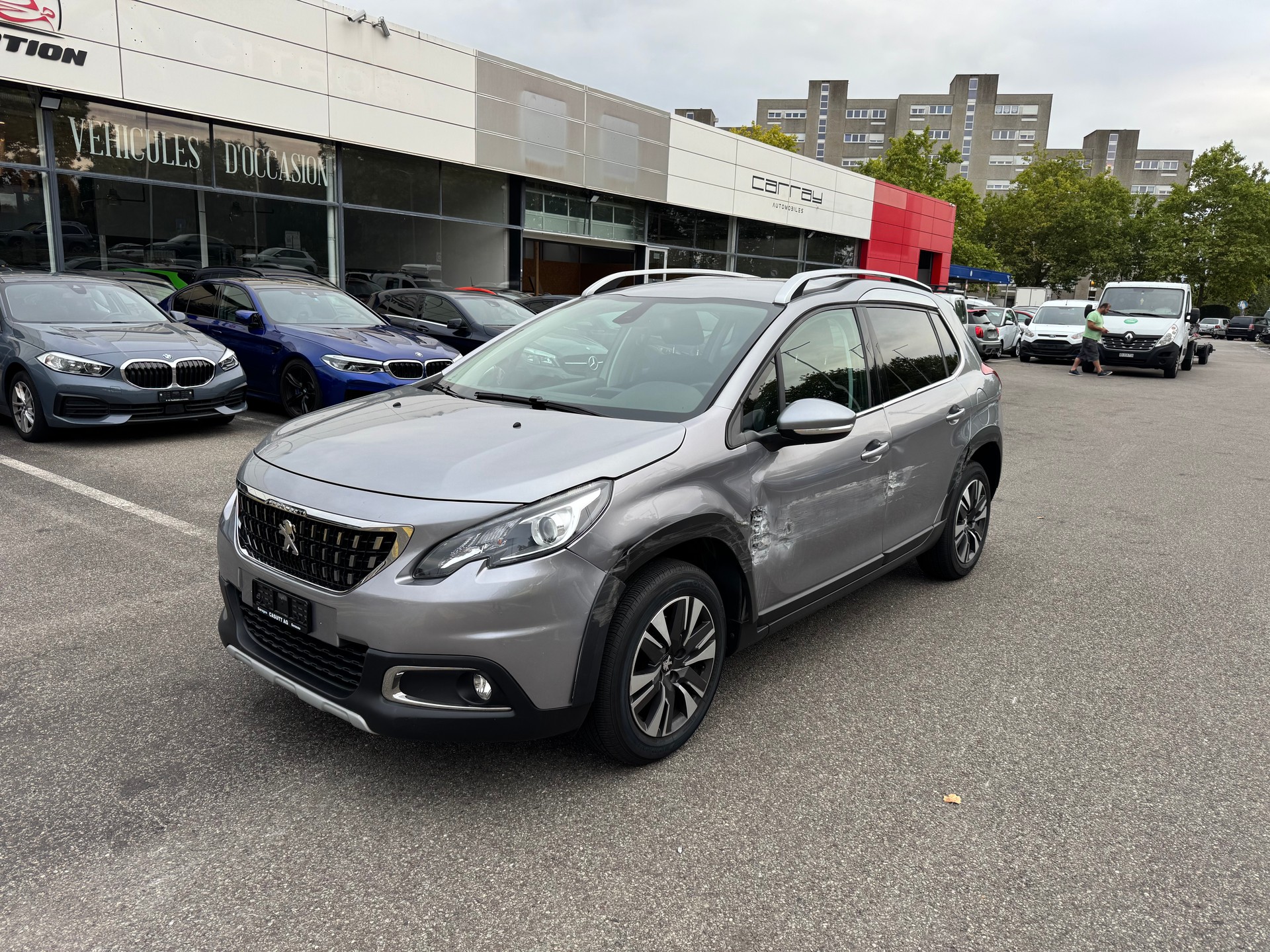 PEUGEOT 2008 1.2 PureTech Active EAT6-showroom-element-3