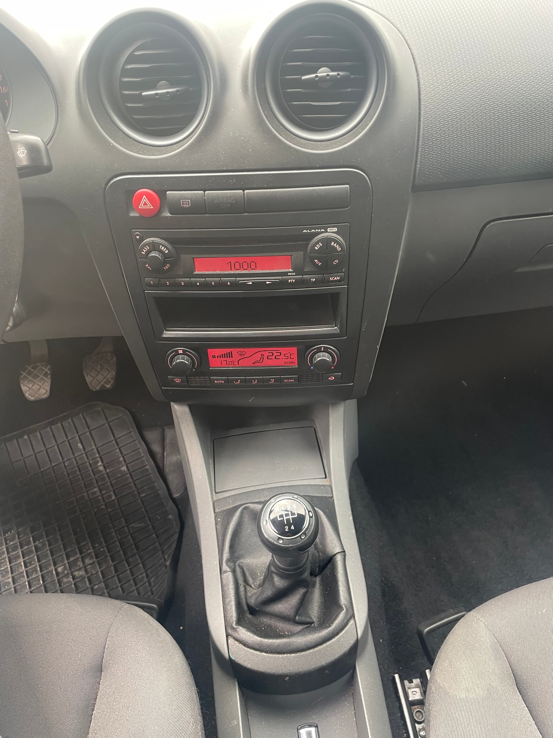 SEAT Ibiza 1.6 16V Shake-image-8