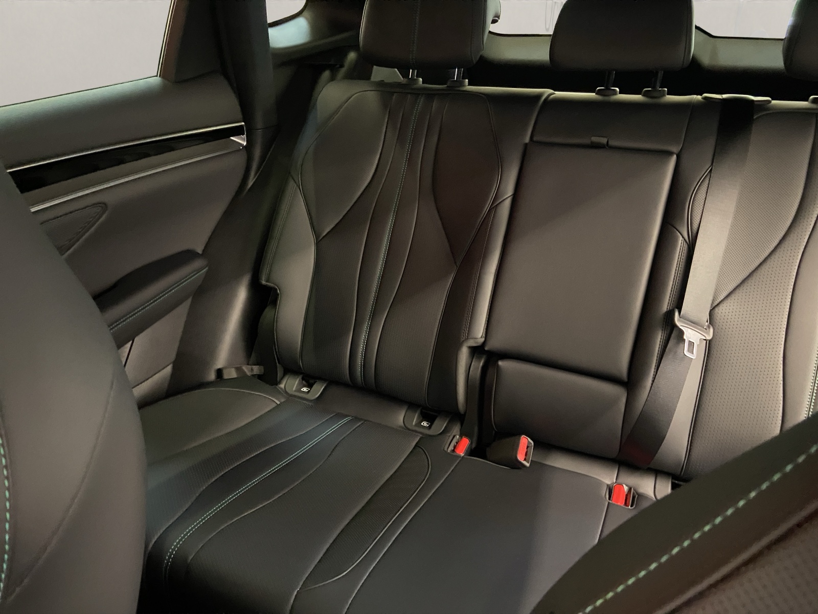BYD Seal U DM-i Comfort-image-9