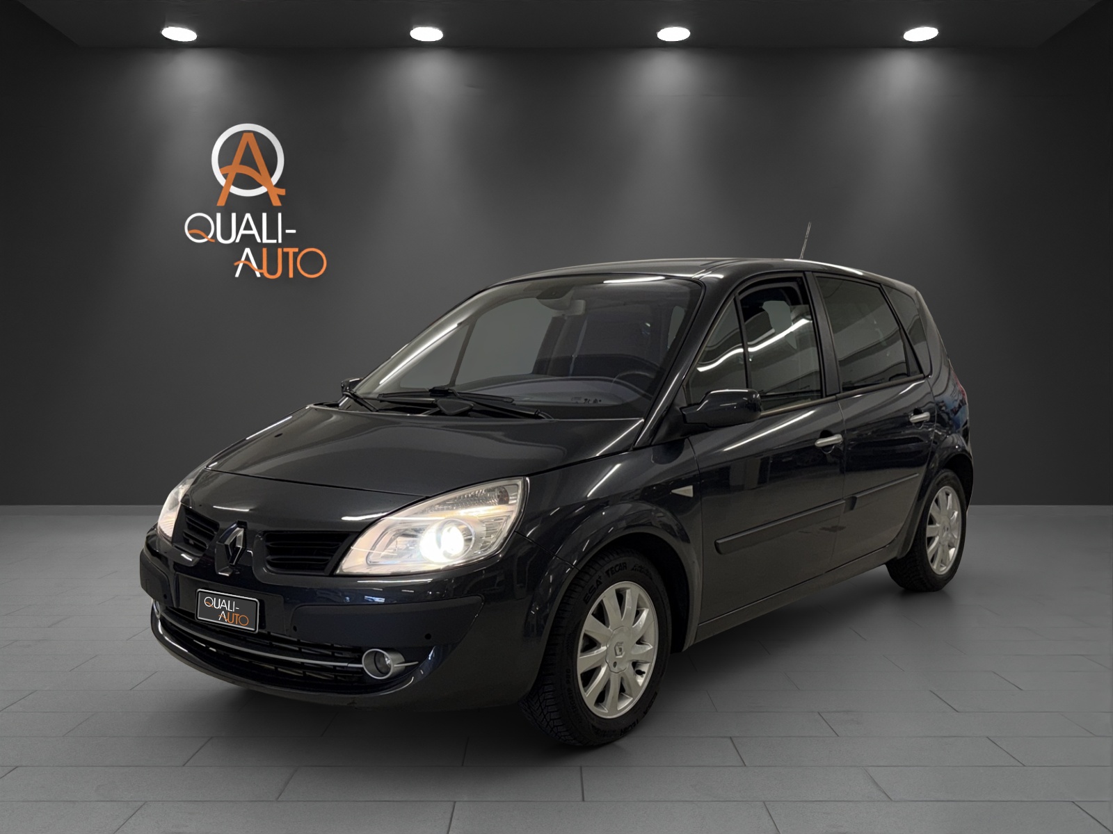RENAULT Scénic 1.9 dCi Fairway Automatic-image-2