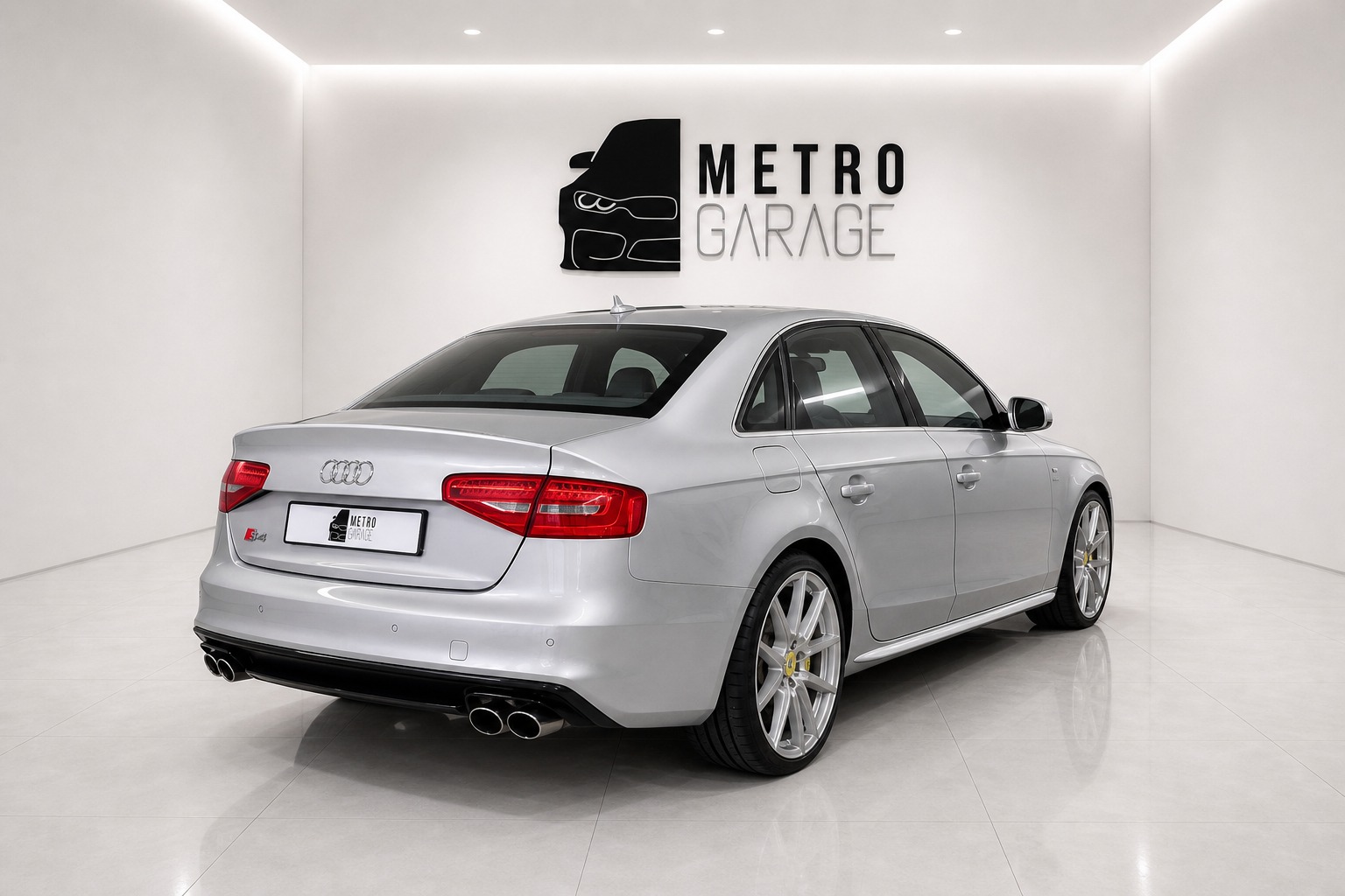 AUDI S4 Limousine 3.0 TFSI quattro S-tronic-image-4
