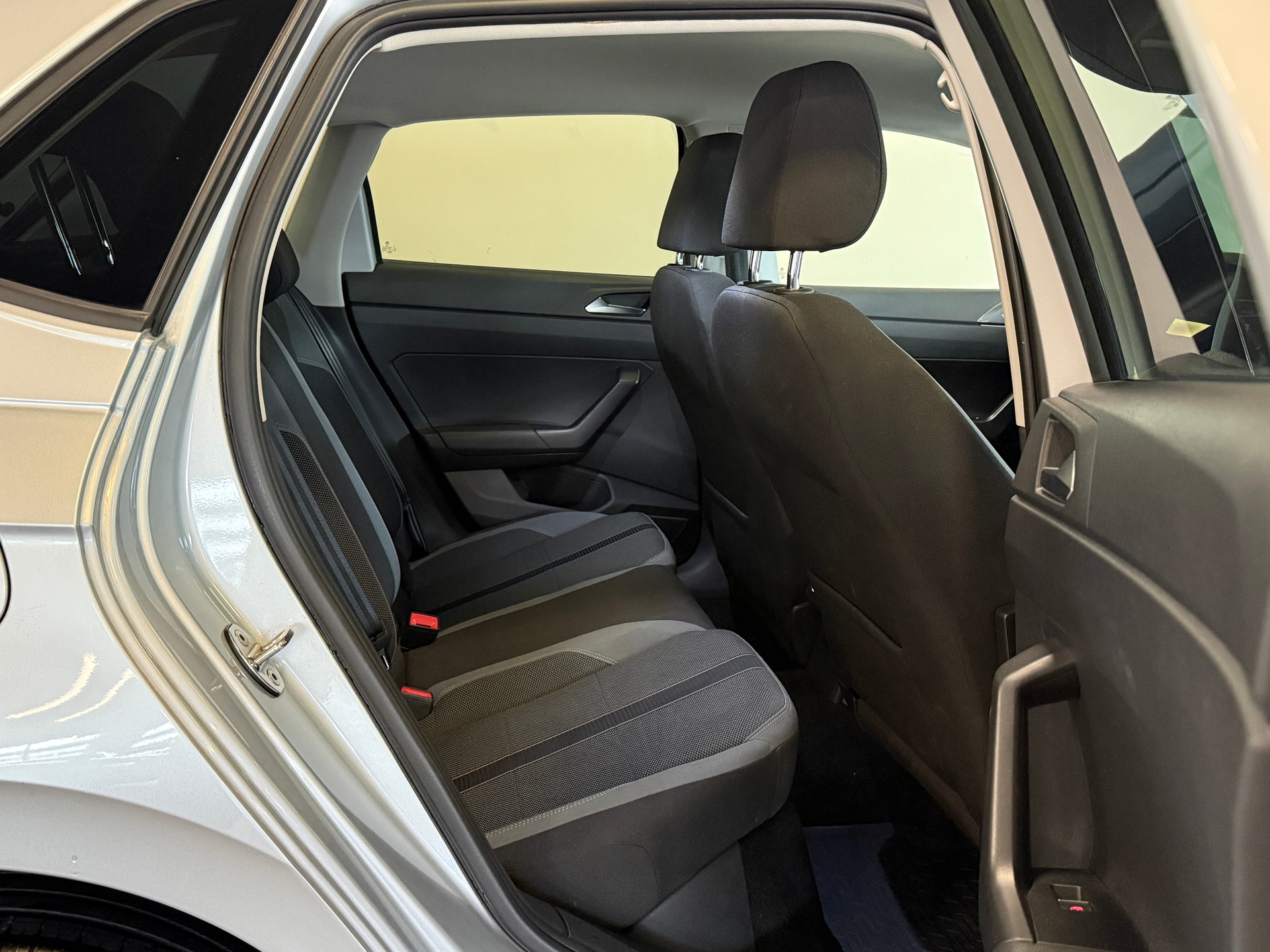 VW Polo 1.0 TSI BMT Highline DSG 110PS-image-12