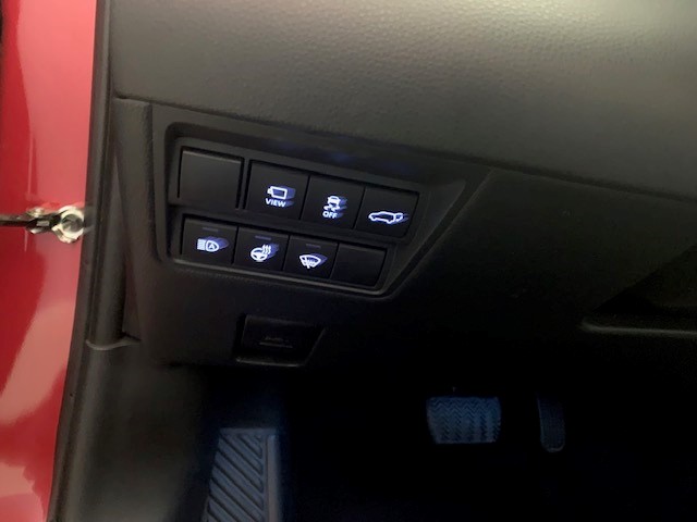 TOYOTA Yaris Cross 1.5 VVT-i HSD Adventure AWD-i-image-13
