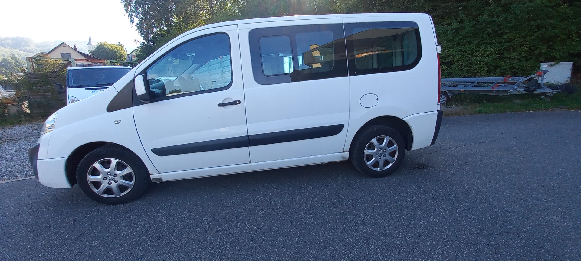 PEUGEOT Expert Tepee 2.0 HDi Confort L2-image-4