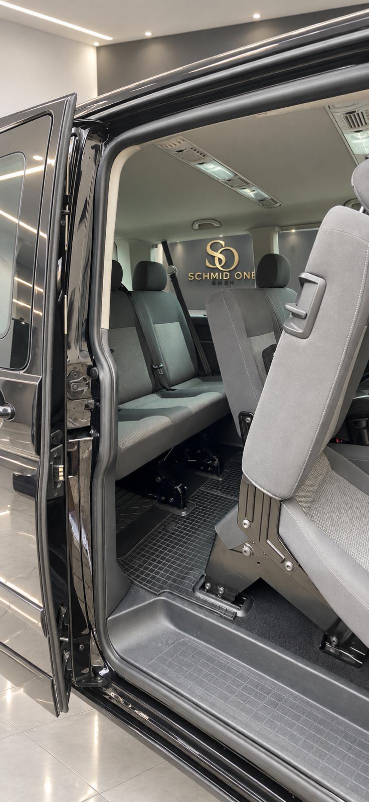 VW Caravelle-image-7