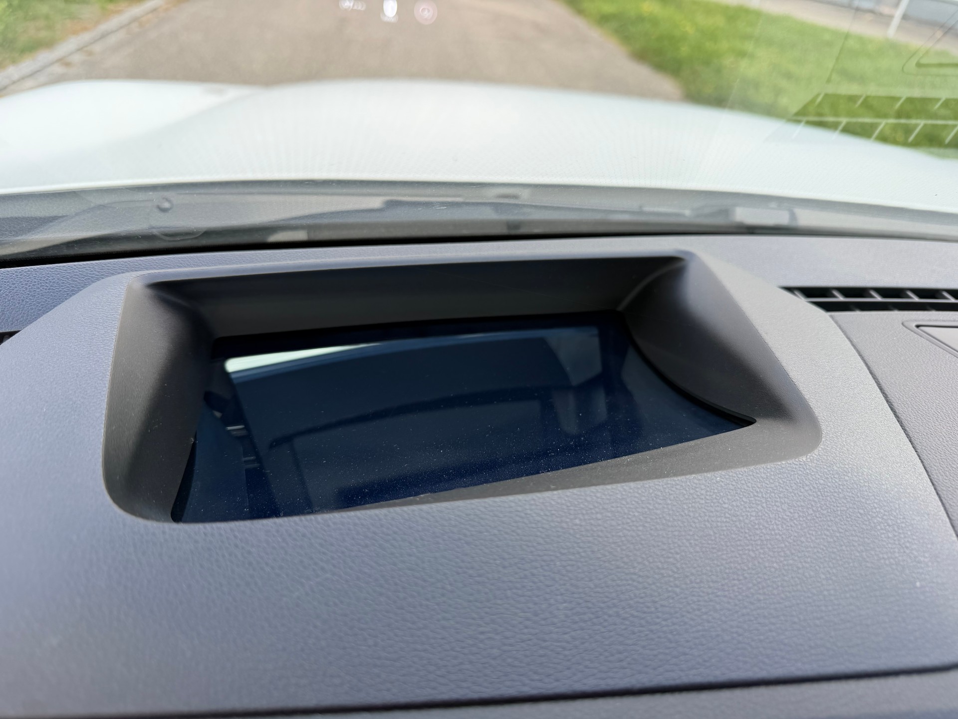 RENAULT RAFALE 300 PS. 1.2 E-TECH PLUG-IN HYBRIDE 300 4x4 ALPINE ATELIER. CH WAGEN. MIT VOLLGARANTIE.-image-9