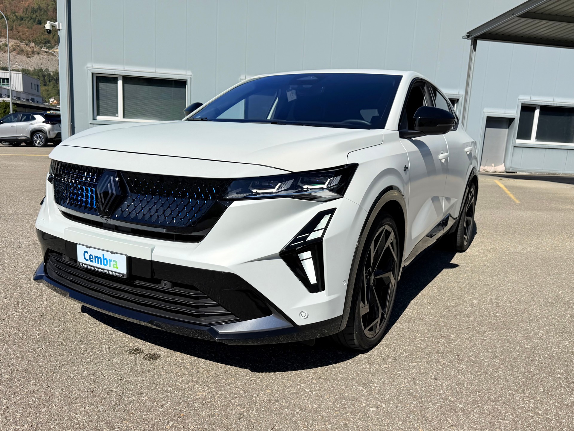 RENAULT RAFALE 300 PS. 1.2 E-TECH PLUG-IN HYBRIDE 300 4x4 ALPINE ATELIER. CH WAGEN. MIT VOLLGARANTIE.-image-28