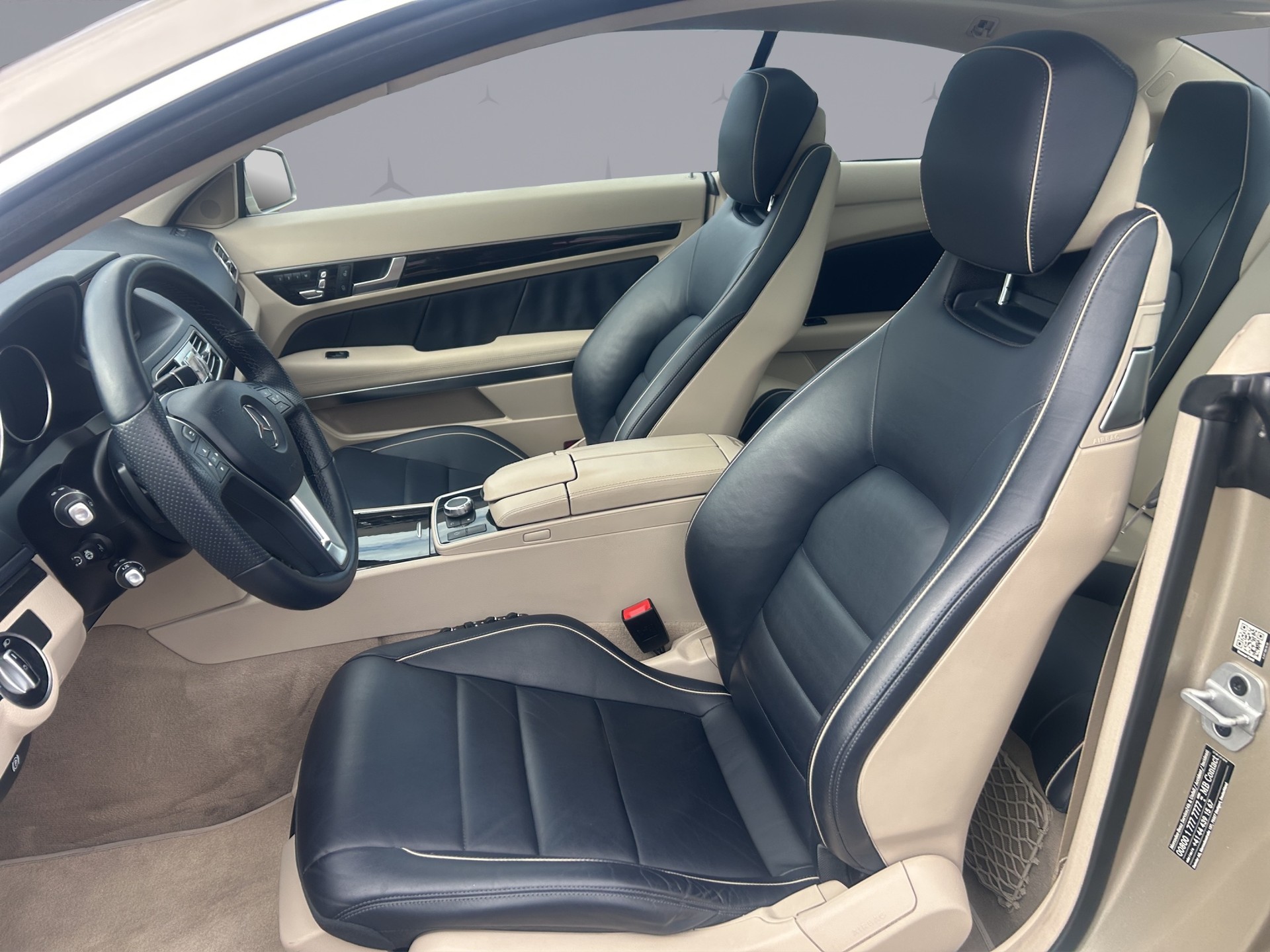 MERCEDES-BENZ E 350 4Matic Coupé-image-8