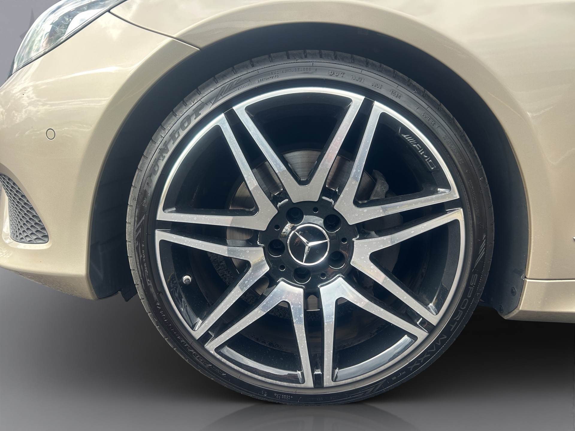 MERCEDES-BENZ E 350 4Matic Coupé-image-20