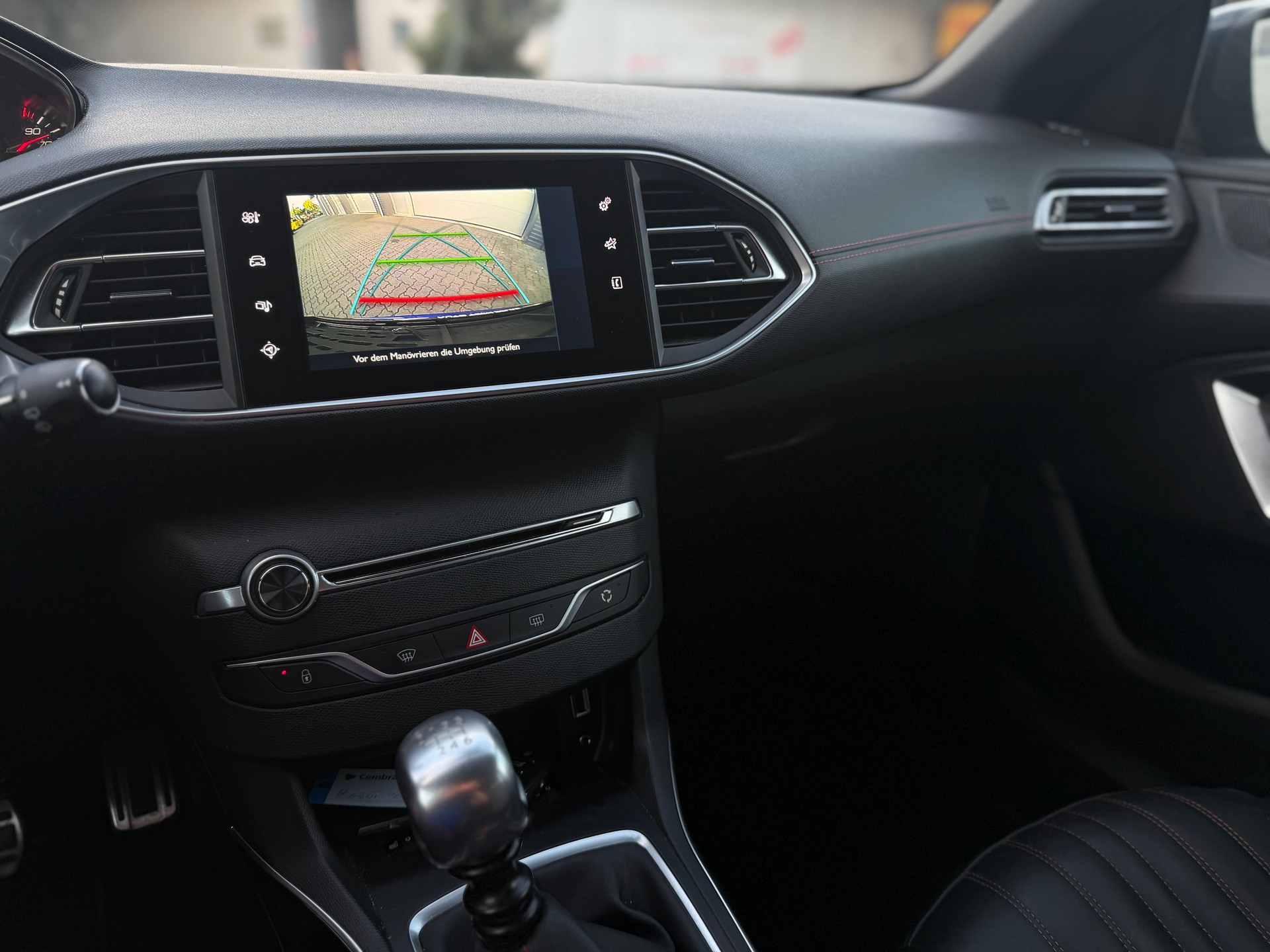 PEUGEOT 308 1.6 e-THP GT-image-15