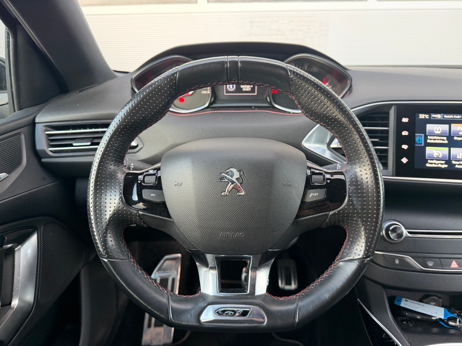 PEUGEOT 308 1.6 e-THP GT-image-11